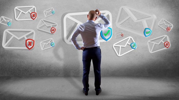 Die E-Mails Landen Im Spam? | BeeBase